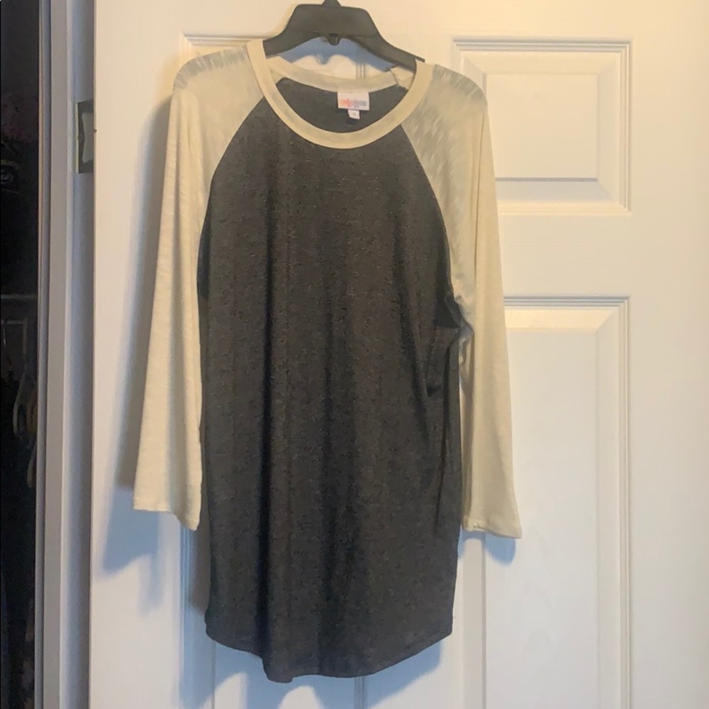 Lularoe baseball top, size small. Worn once.